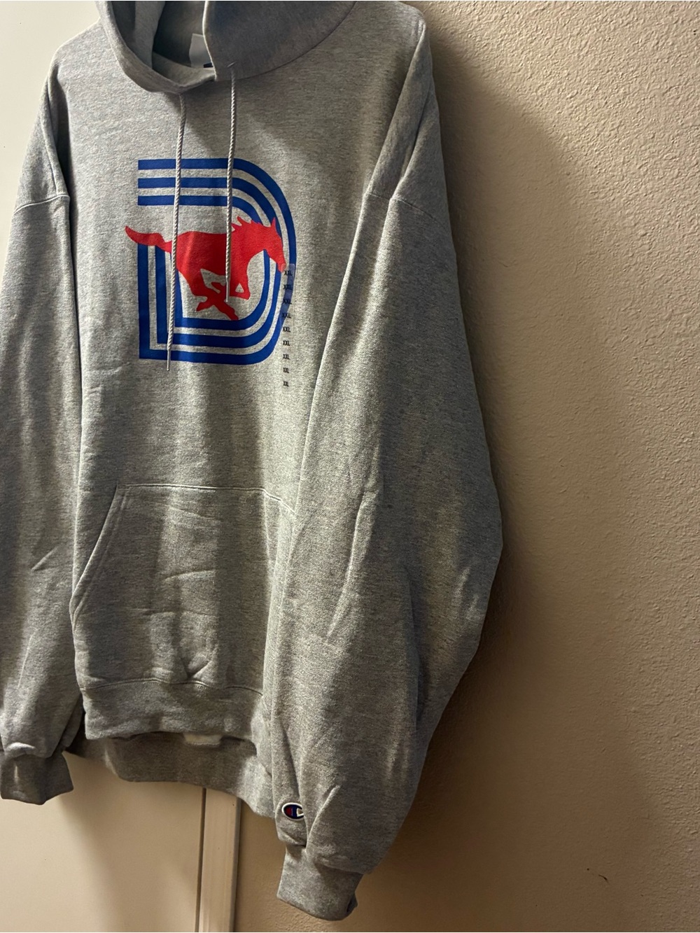 Champion SMU Mustangs Gray Hoodie with Retro 'D' Graphic NWT